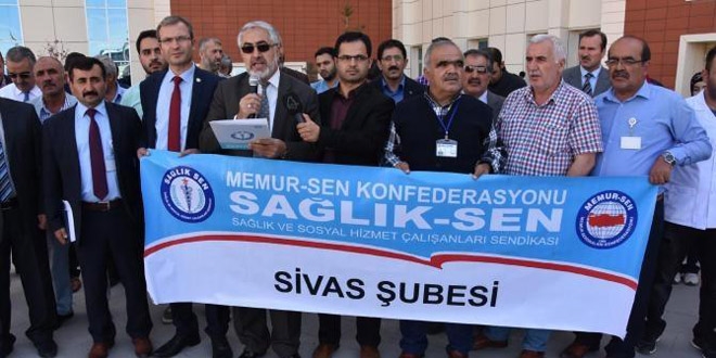 Sa�l�k �al��anlar�'ndan 'd�ner sermaye' protestosu