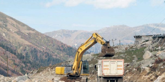 Yeşil Yol'da gerilim kaldığı yerden devam