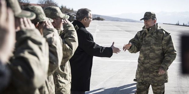 Orgeneral Akar Şırnak, Hakkari ve Van'da askeri birlikleri denetledi