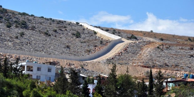 Hatay Valisi: Snrdaki duvarn 77 kilometresi tamamland