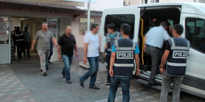 Adana'da Adliyeye sevk edilen 35 pheliden 9'u tutukland