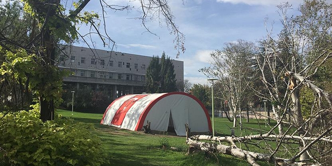 Mecliste bomban�n at�ld��� bah�ede an�t yap�lacak