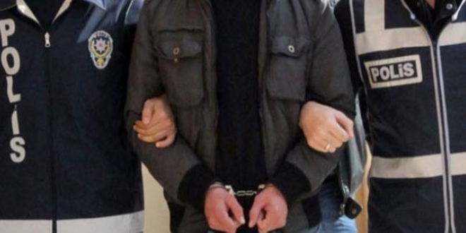 Bal�kesir'de 'himmet' ad� alt�nda para toplayan 4 ki�i yakaland�