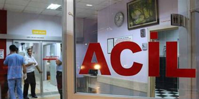 Karab�k'te trafik kazas�: 1 �l�, 2 yaral�