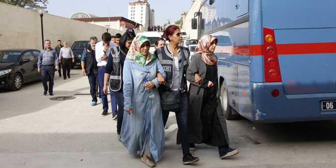 5 ilde FETÖ operasyonu: 8 kişi tutuklandı