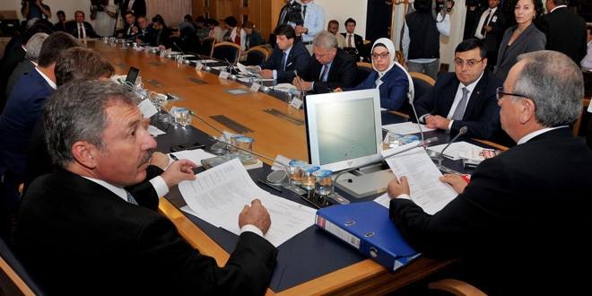 Din işleri yüksek kurulu üyesinden 'Menzil' uyarısı