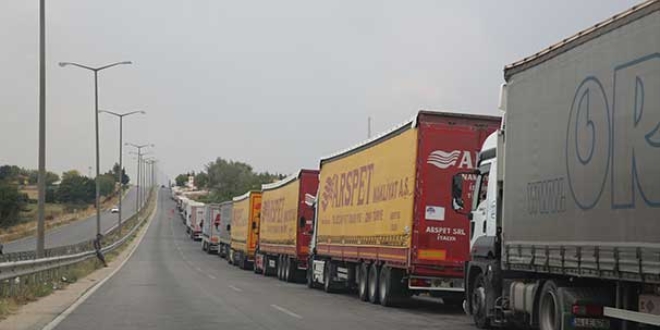 Kap�kule'de 10 kilometrelik t�r kuyru�u