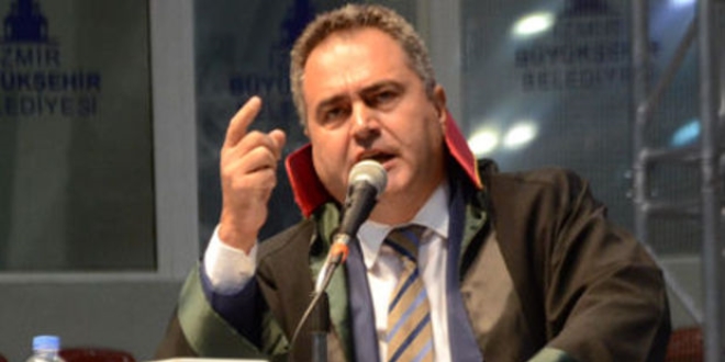 İzmir Barosu'nda mevcut başkan yine seçildi