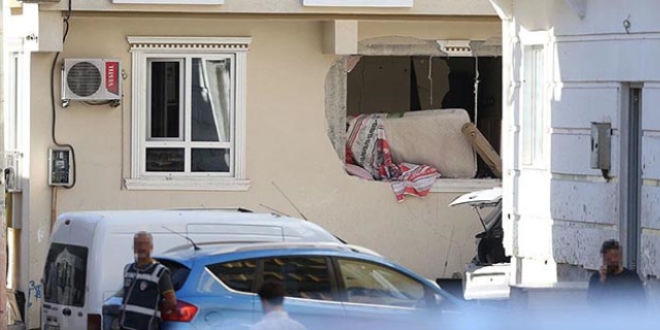 'Canlı bomba' aşure etkinliğini kana bulamak istemiş