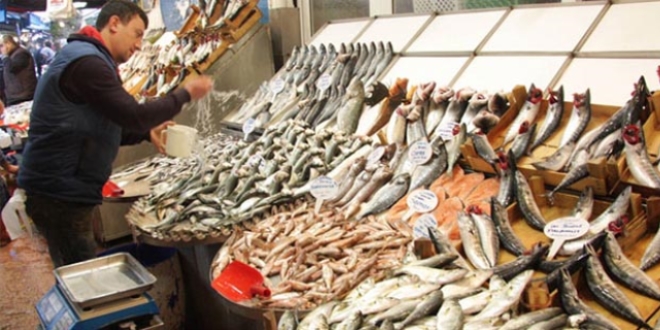 Olumsuz hava şartları balık fiyatlarını yükseltti