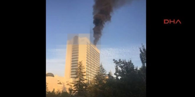 Ankara'da lüks otelde korkutan yangın