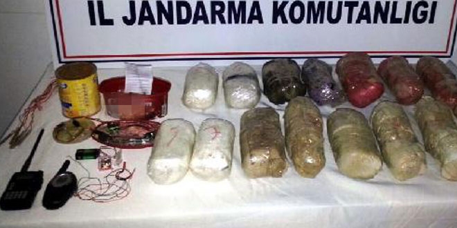 Van'da bombalı araç saldırısı son anda önlendi