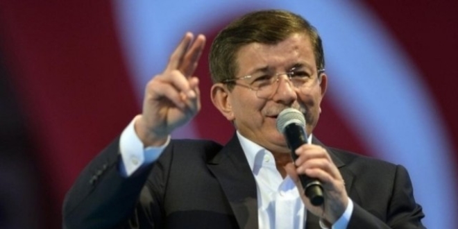 Davutoğlu: Öğrencilerimi evlatlarımdan hiç ayırmadım