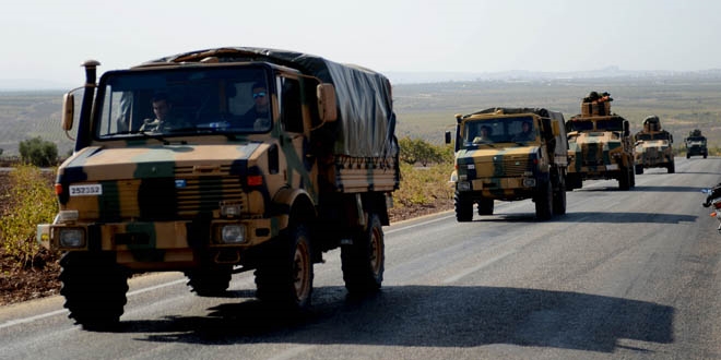 Suriye s�n�r�na 10 personel ta��y�c� sevk edildi