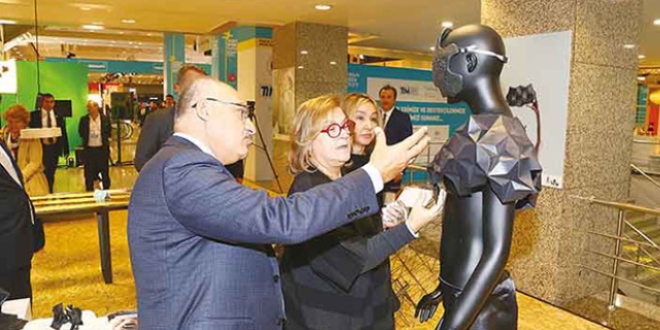 Kalp krizini haber veren tişört, 2017'de satışta