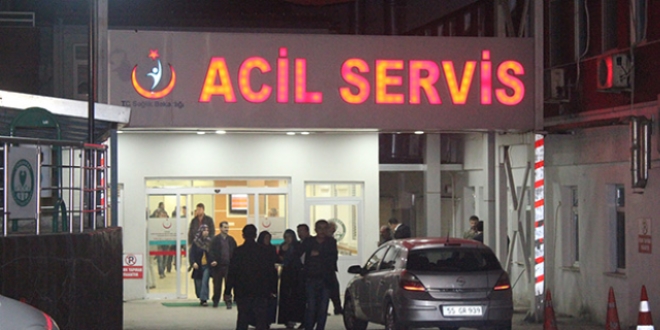 Samsun'da trafik kazas�: 5'i �ocuk 10 yaral�