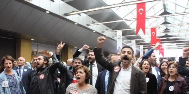 İstanbul Barosu başkanlık seçiminde gerginlik çıktı