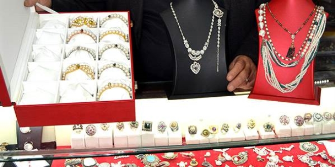 Alt�n fiyat�ndaki y�kseklik g�m��e yarad�