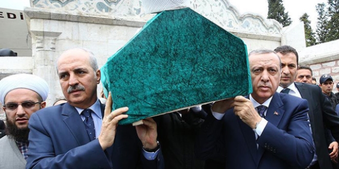 �slam alimi Baytan son yolculu�una u�urland�