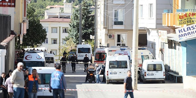 Gaziantep'teki terör saldırısına ilişkin 5 kişi yakanlandı