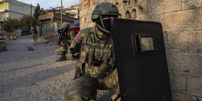 ��rnak'ta iki ter�rist etkisiz hale getirildi