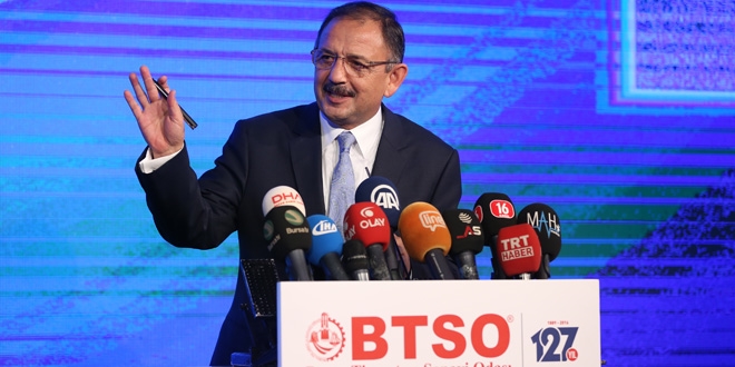 'Kadın milletvekilini banyoda gizlice çekmişler'