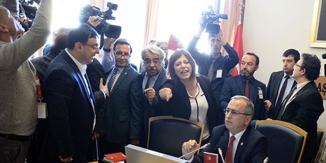 Darbe Komisyonu'nda Kışanak gerilimi