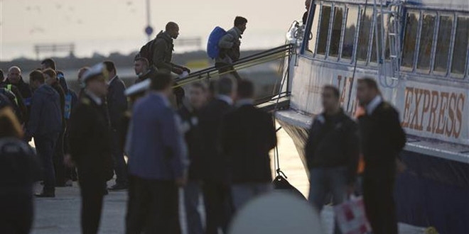 Yunanistan'dan Türkiye'ye 41 göçmen gönderildi