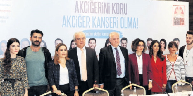Paketin 4'te 1'ini çocuklar soluyor!