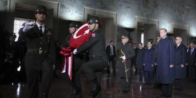 Devlet erkanı Anıtkabir'de