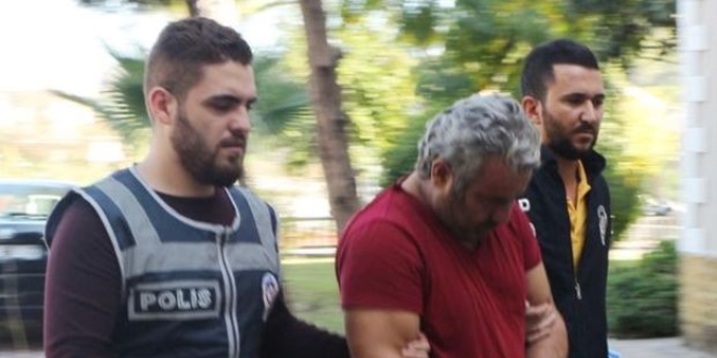 Antalya'da oturan bir kadn sahte polisleri yakalatt