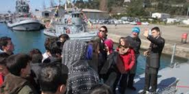 Zonguldak'ta askeri gemiler ziyarete ald