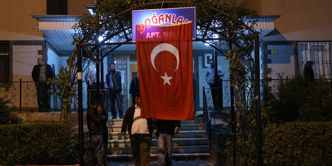 Şehit Uzman Çavuş Şener'in ailesine acı haber ulaştı