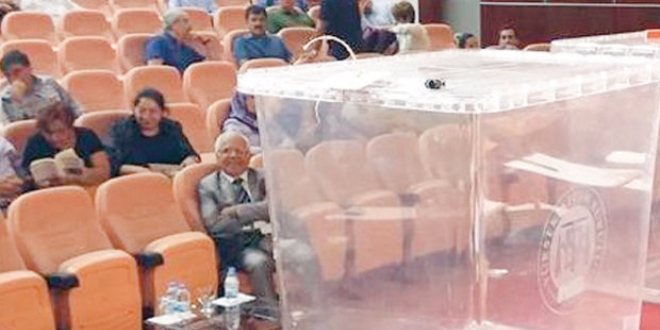Vakıflarda da rektörleri Cumhurbaşkanı atayacak
