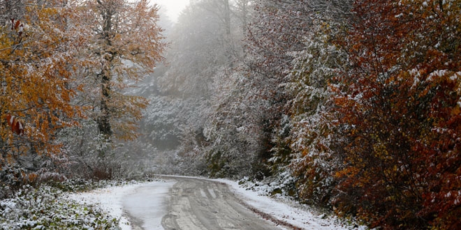 Kartepe'ye mevsimin ilk karı yağdı