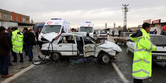 Şanlıurfa'da trafik kazası: 10 yaralı