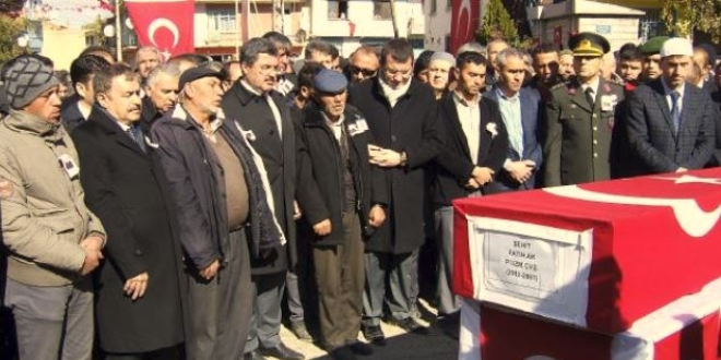 Şehit Uzman Çavuş Ak, son yolculuğuna uğurlandı