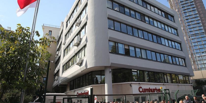 Türk Ceza Hukuku Derneği üyeleri, gazeteye destek ziyaretinde bulundu