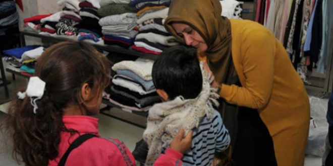 Zabıta, dilenci çocukları bu sefer yardım için topladı