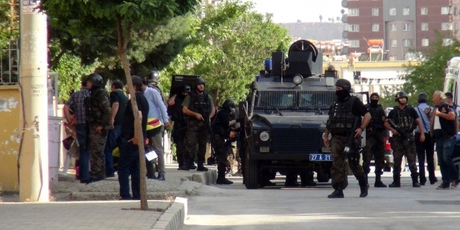 El Nusra'nın hücre evlerine operasyon: 10 kişi gözaltında