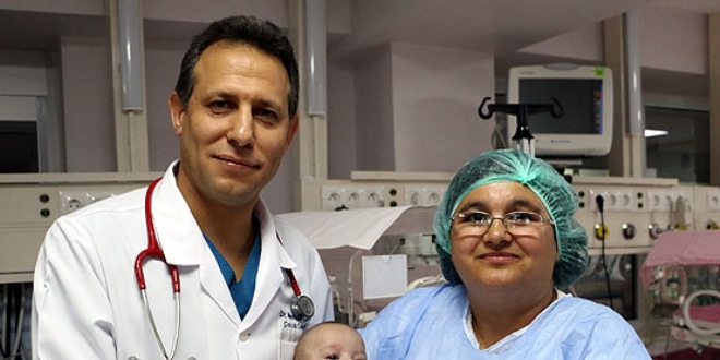 600 gram doğan Tunahan bebek hayata tutundu