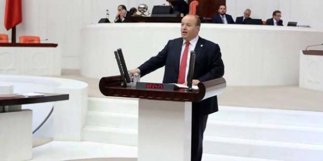 'Toplumun en büyük beklentisi yeni anayasa'