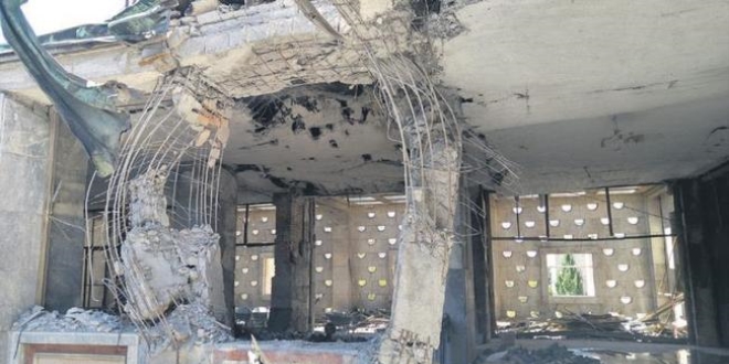 Bombalanan Meclis'in onarımı 1 ayda bitecek