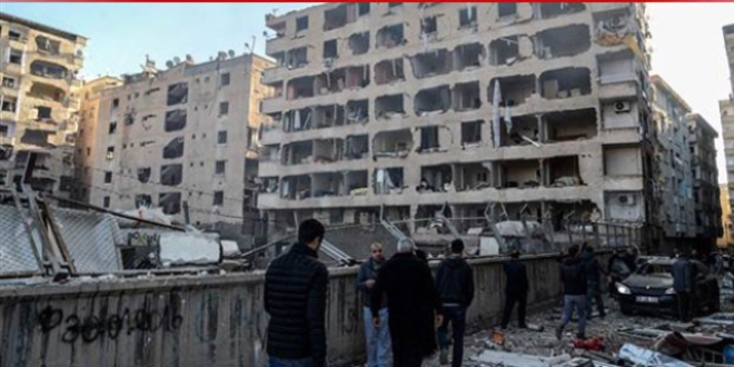 Diyarbakır'da hain saldırı: 8 şehit 100'den fazla yaralı