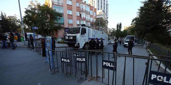 HDP Genel Merkezi �n�nde g�venlik �nlemleri art�r�ld�