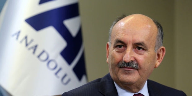 Müezzinoğlu: TBMM'de ettiği yemine sadık kalmakla sorumludur siyasetçi