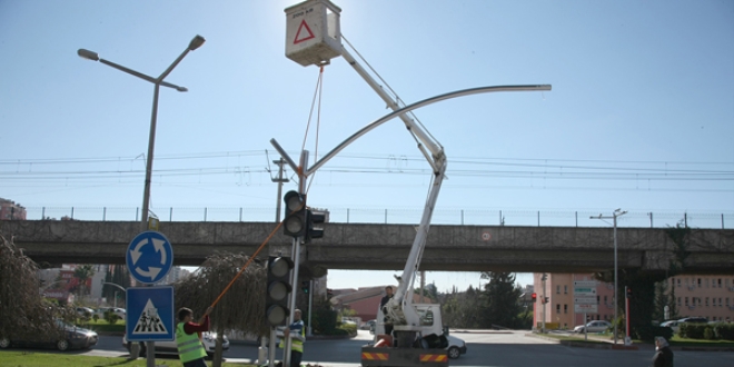 OSB'den trafikte akll led uyar sistemi