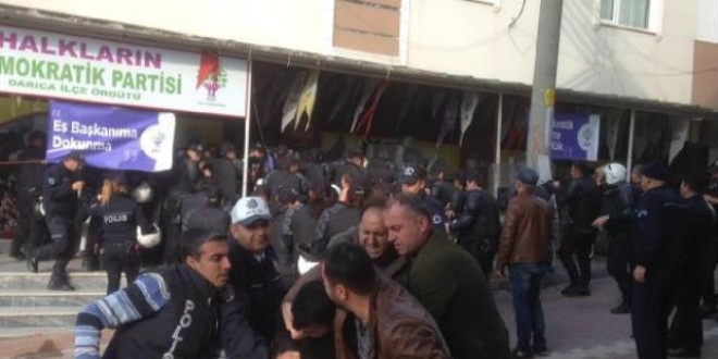 Gözaltına alınan HDP'liler adliyeye sevk edildi