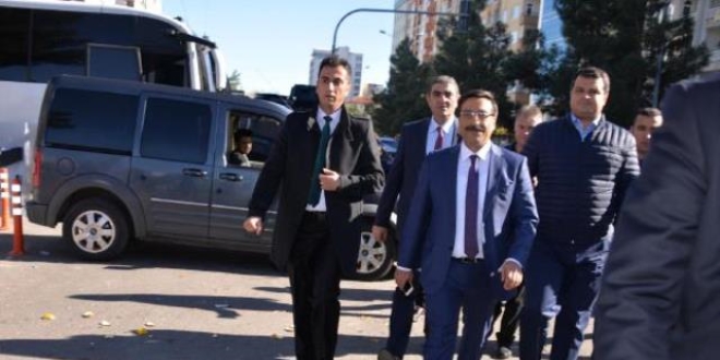 Diyarbakır Büyükşehir Belediyesi hizmetlerine hız verdi