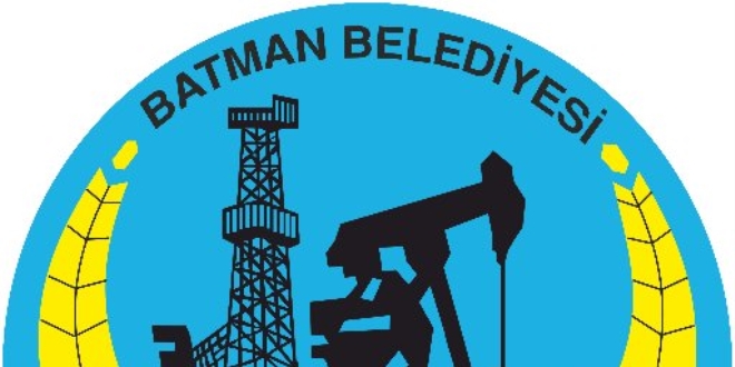 Batman Belediyesi 12 kişi ile pırıl pırıl oldu